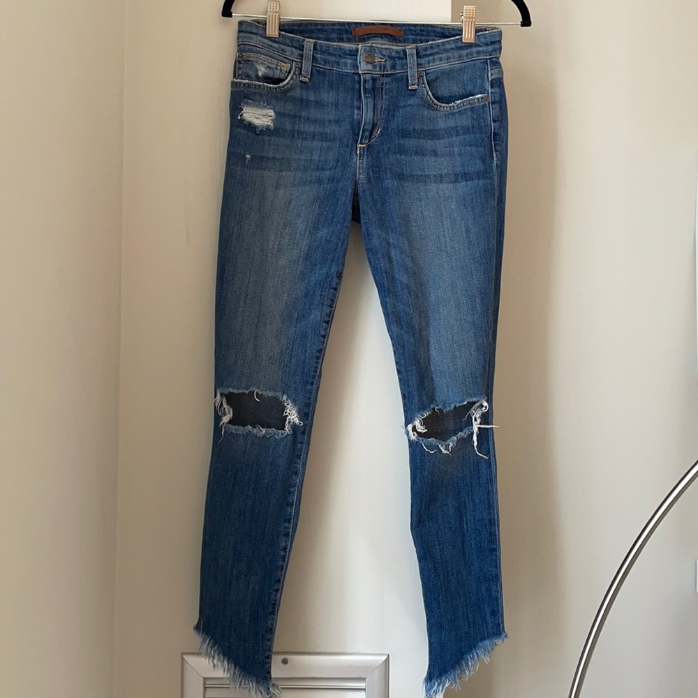 Joe’s Jeans skinny blue jeans with ripped knees